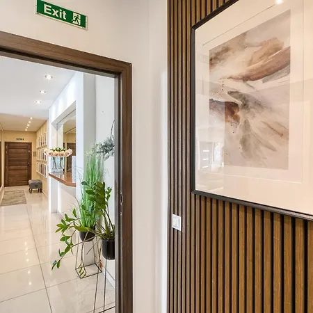 Penthouse With Two Terraces, 3 Bed Apartment